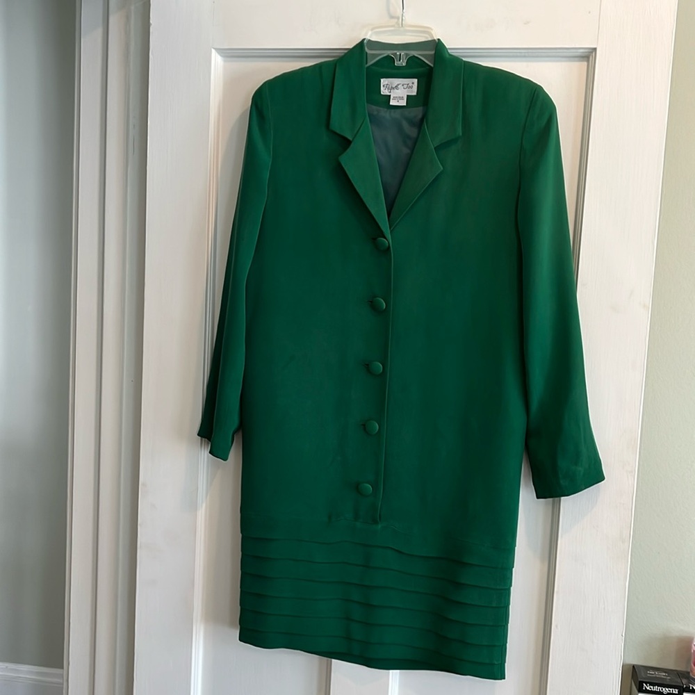 Beautiful Green 100% Silk Papell Too Dress